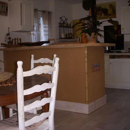 Un Havre De Paix Villa Aigues-Vives  Bagian luar foto
